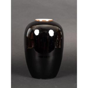 Black Vase, Monochrome, China, Qing Dynasty, 18th-19th Century.