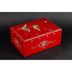 Large Tebako Box, Lacquer, Japan, Meiji Era (1868-1912).