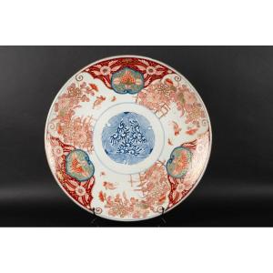 Charger  With Butterflies, Arita - Imari, Meiji Period, Late 19th Century.  