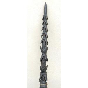 Large Wooden War Spear. Barbed Tip. Efaté Islands, Vanuatu, Melanesia, Oceania.