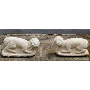 Pair Of Roaring Lions In Stone, Haute époque. 12th - 15th Century.