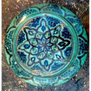 Polychrome Earthenware Box In Green, Yellow, Blue And Brown. Fez, Morocco, Late 19th Century.