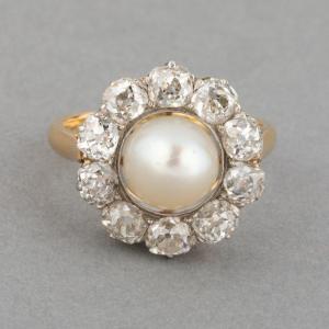 Antique French Ring In 1.40 Carat Gold With Diamonds And A Natural Pearl