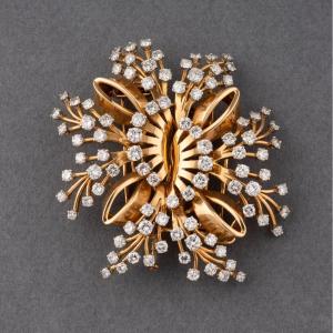Vintage French Brooch In Gold And 8 Carats Of Diamonds