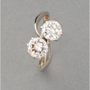 Vintage French Toi Et Moi Ring In Gold And 2 Carats Of Diamonds