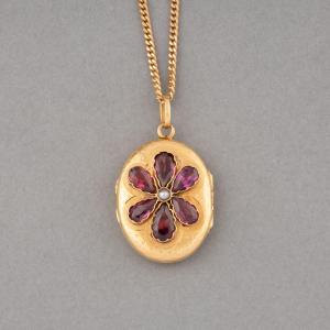 Antique French Gold And Amethyst Medallion