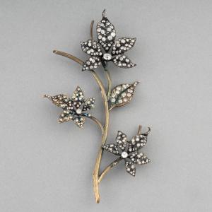 19th Century French Gold And Diamond Brooch