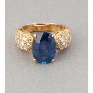 Vintage 6.54 Carat Sapphire And Diamond Ring
