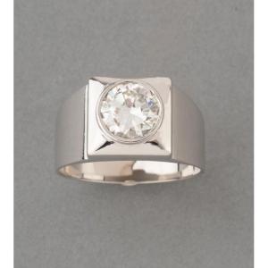 Vintage French Chevalière Ring In 2.24 Carat Gold And Diamond