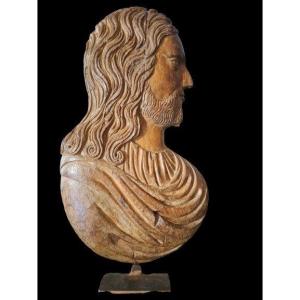 18th Century Flanders, Bust Of A Gentleman H 44cm