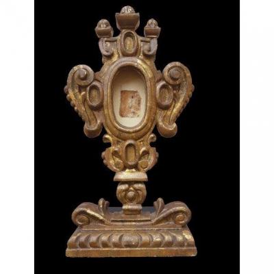 Spanish School Late 17th Century, Reliquary In Golden Wood (h 56 Cm)