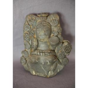 Terracotta Bust Of A Female Goddess - India, Maurya Empire, 3rd-2nd Century Bc (3)