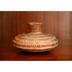 Pre-columbian Ceramic Gadrooned Vase - Colombia, Ecuador, Narino (capuli) Culture