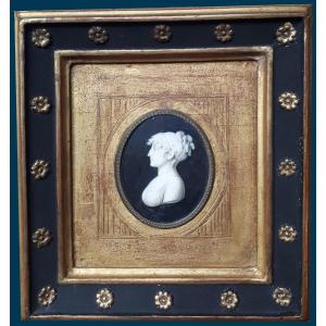 Georget Jean (1763-1823) Miniature "profile Of A Woman" In Grisaille On A Black Background, Signed, Frame