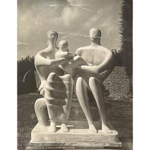Henry Moore - Exhibition In Europe, 1949-50 - Family Group 1945 And 1949 - Silver Gelatin Print