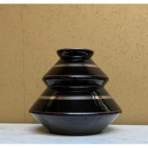 Doyen Vase
