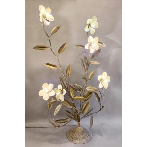 Metal Floor Lamp Decorated With Lotus Flowers