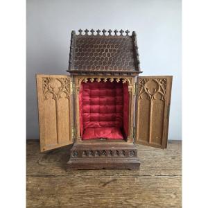 Small Neo-gothic Style Niche In Finely Carved Oak, 19th