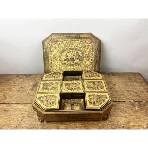 Chinese Game Box In Lacquered Wood, 19th Century
