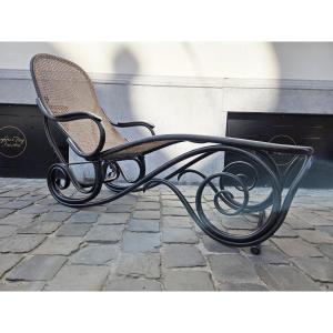 Thonet, Cane Chaise Longue With Adjustable Back, Circa 1920