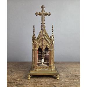 Important Neo-gothic Ormolu Reliquary-chapel, XIXᵉ Century