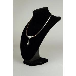 Necklace In White Gold And Diamonds