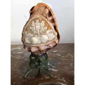 Night Light Lamp “with Three Graces” Engraved In Cameo Late 19th