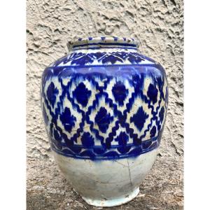 Qajar “white / Blue” Vase In Siliceous Ceramic.