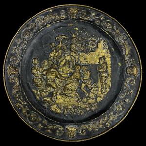 Embossed Brass Ceremonial Platter With A Flemish Scene Decoration - Late 19th Century - Diameter 64 Cm