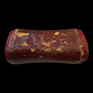 Travel Pillow Or Opium Atelier Nanping - Lacquered Leather And Gold - Qing Period - China - Late 19th Century