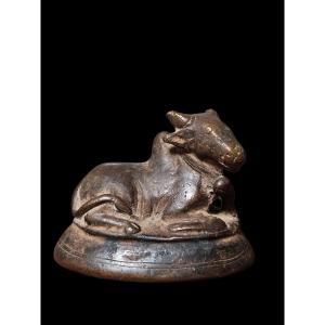Antique Weight, Zebu Shape, Solid Bronze – Northern Burma Or Thailand, 18th Century