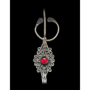 Fibula South Taznakhté, Ouarzazate, Morocco, Early 20th Century.