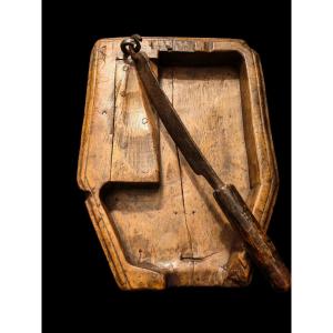 Slice Of Bread In Authentic Solid Wood - 17th Century