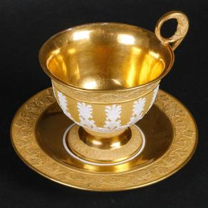 Large Golden Porcelain And Biscuit Cup "paris: Nast 1805/1810"