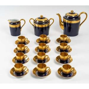 Service à café bleu de Sèvres incrustations or "1920 "