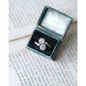 Antique Toi Et Moi Ring With 2.60 Carats Of Diamonds On Yellow Gold And Platinum