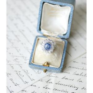 Art Deco 2.80 Ct Ceylon Sapphire And Diamonds Cluster Platinum Ring 