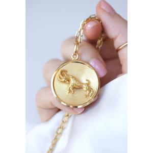 Yellow Gold Capricorn Astrological Zodiac Medal Pendant 60s