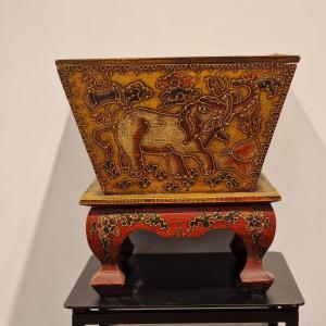 Tibet - Covered Conical Box - Elephant Decor - 20th Century.