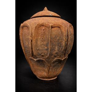 China - Lotus-decorated