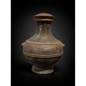 China - Large Hu Vase With Cover. - Han Dynasty - Tl