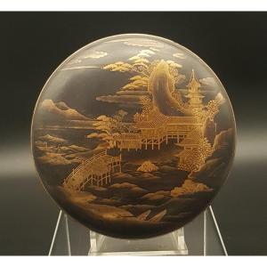 Japan - Round Incense Box With Hiramaki-e Decor - Meiji - Late 19th C.
