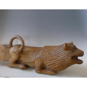 "lion” Beam Corbel