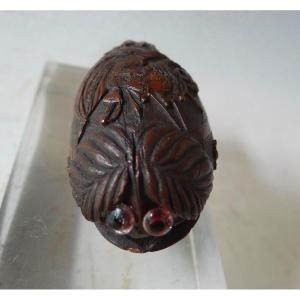 Corozo Snuff Box