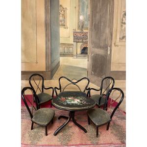 Last-quarter 19th-century Small Salon For All Bisque Dolls In Rattan Painted Black And Mordoré