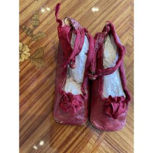 Endearing Antique French Burgundy Leather Pauline Doll Shoes