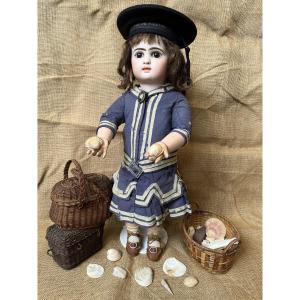 Expressive Bébé Jumeau With Unusual M Marking