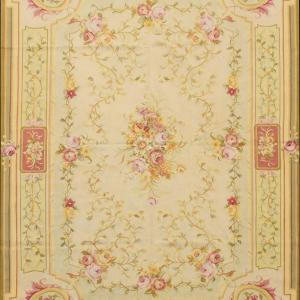 Aubusson Style Carpet In The 18th Century Style : 180 X 278 Cm - "galerie Sardje"