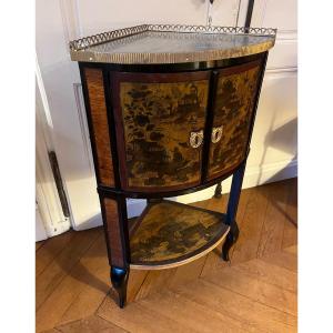 Lacquered Corner Cabinet, Late 18th Century 