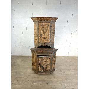 Swedish Corner Cupboard With Two Sections In Remoulded Fir – Folk Art Work